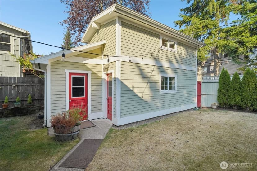 Property photo for 7016 34th Avenue Ne, Seattle photo 29