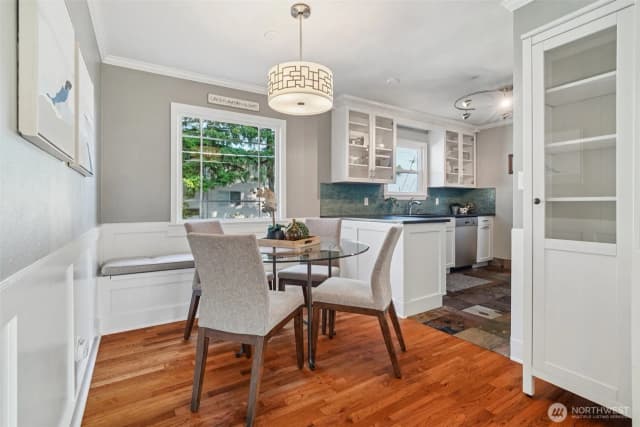 Property photo for 7016 34th Avenue Ne, Seattle photo 5