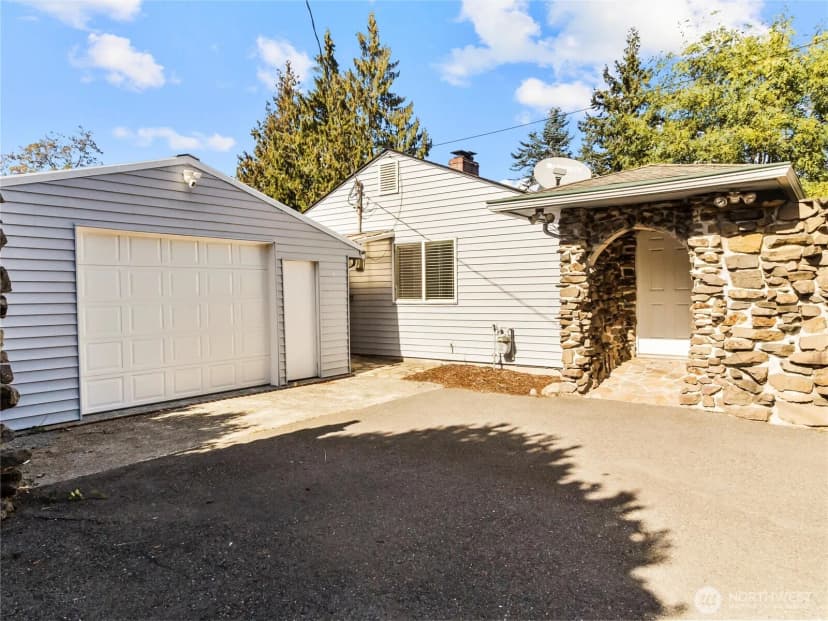 Property photo for 16035 42nd Avenue S, Sea Tac photo 20