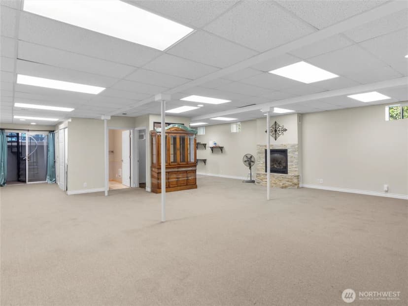 Property photo for 16035 42nd Avenue S, Sea Tac photo 16