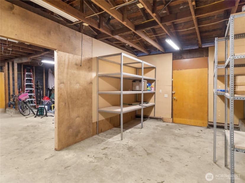 Property photo for 16035 42nd Avenue S, Sea Tac photo 37