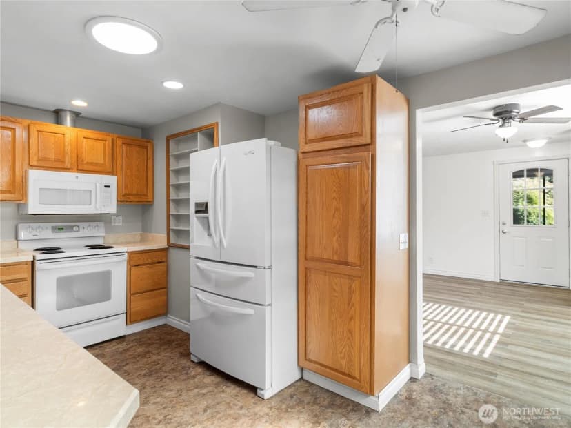 Property photo for 16035 42nd Avenue S, Sea Tac photo 22