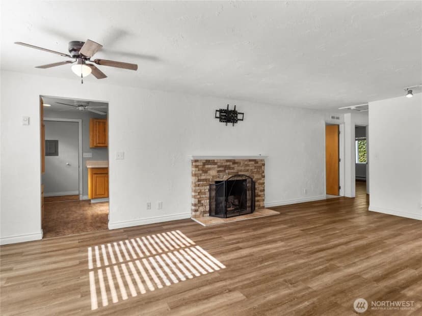 Property photo for 16035 42nd Avenue S, Sea Tac photo 21