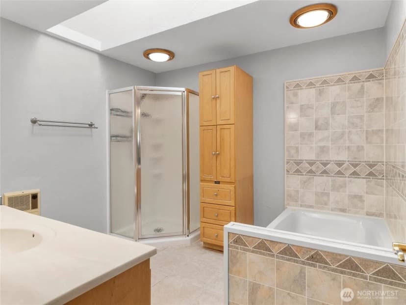 Property photo for 16035 42nd Avenue S, Sea Tac photo 25