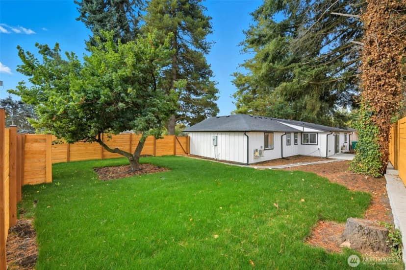 Property photo for 5903 241st Street Sw, Mountlake Terrace photo 28
