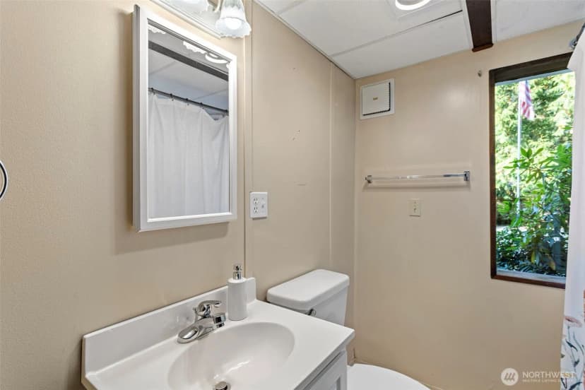 Property photo for 24212 92nd Avenue W, Edmonds photo 22