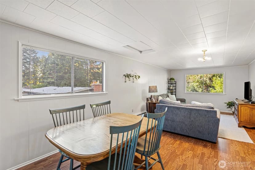 Property photo for 24212 92nd Avenue W, Edmonds photo 11