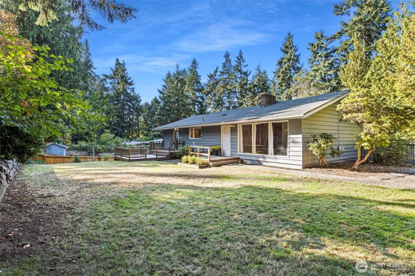 Property photo for 24212 92nd Avenue W, Edmonds photo 3