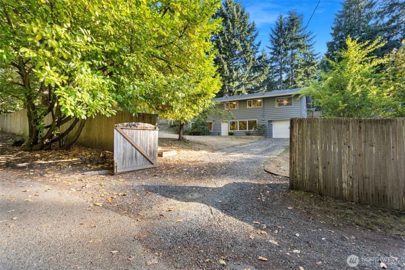 Property photo for 24212 92nd Avenue W, Edmonds photo 28