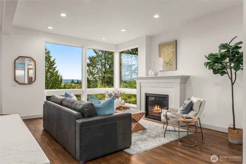 Property photo for 6032 50th Avenue Ne, Seattle photo 12