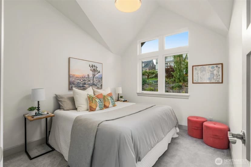 Property photo for 6032 50th Avenue Ne, Seattle photo 13