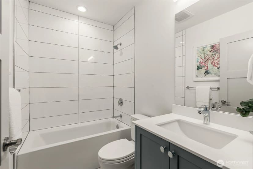 Property photo for 6032 50th Avenue Ne, Seattle photo 30