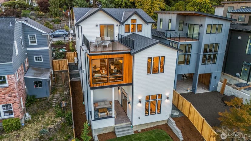 Property photo for 6032 50th Avenue Ne, Seattle photo 35
