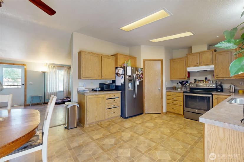 Property photo for 165 Harmon Street, Waitsburg photo 9