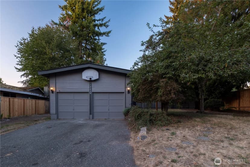 Property photo for 12828 Se 186th Place, Renton photo 2