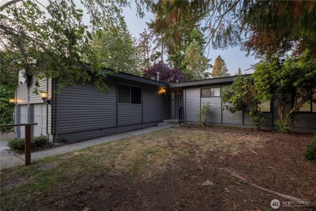 Property photo for 12828 Se 186th Place, Renton