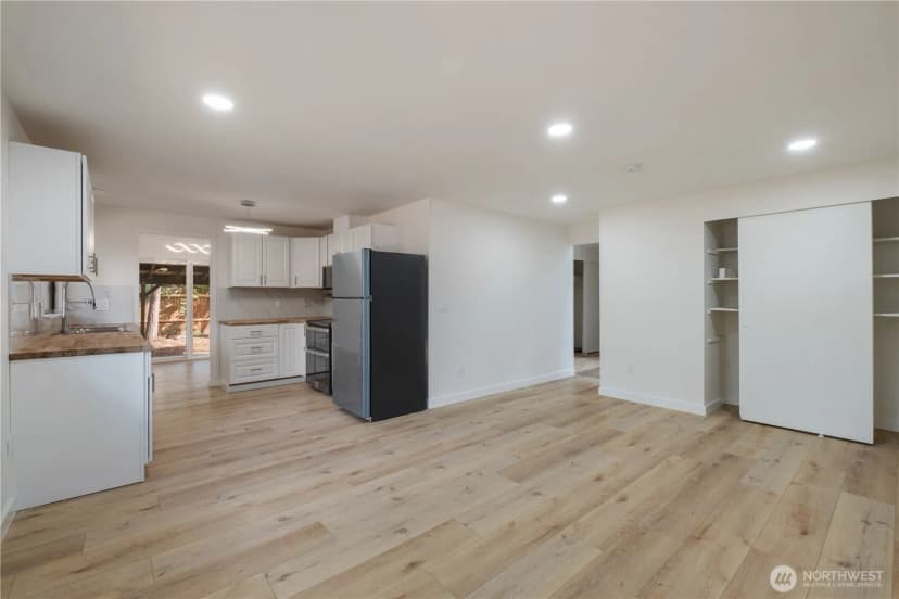 Property photo for 12828 Se 186th Place, Renton photo 5