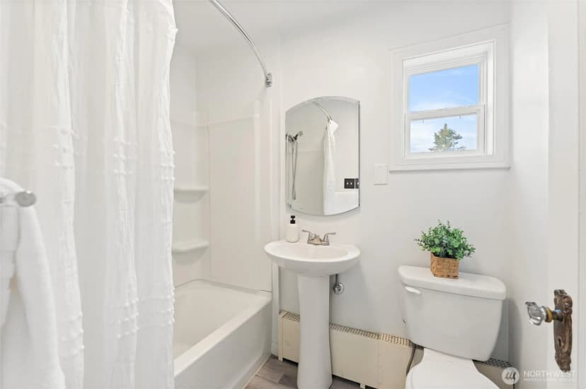 Property photo for 1804 S 107th Street, Seattle photo 18