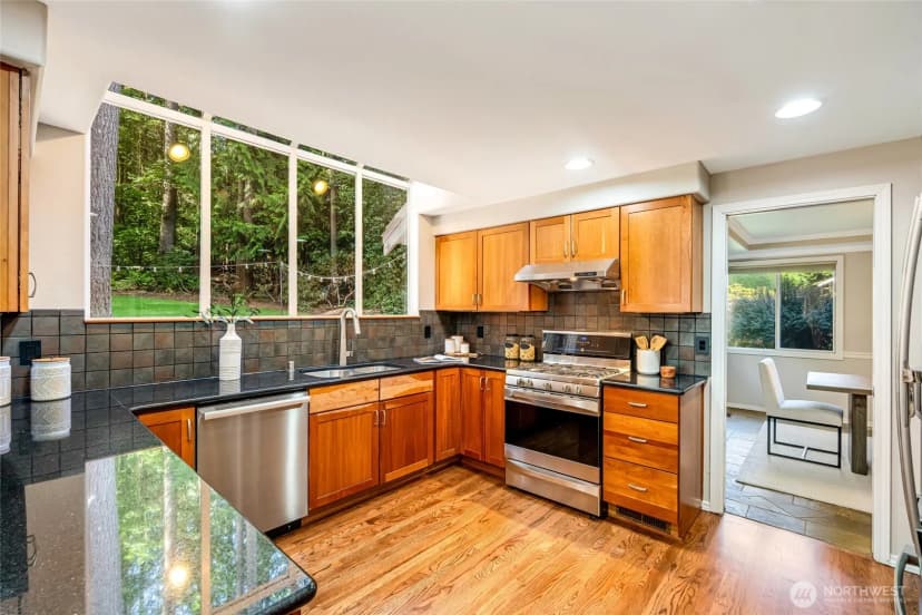 Property photo for 14227 192nd Avenue Ne, Woodinville photo 10