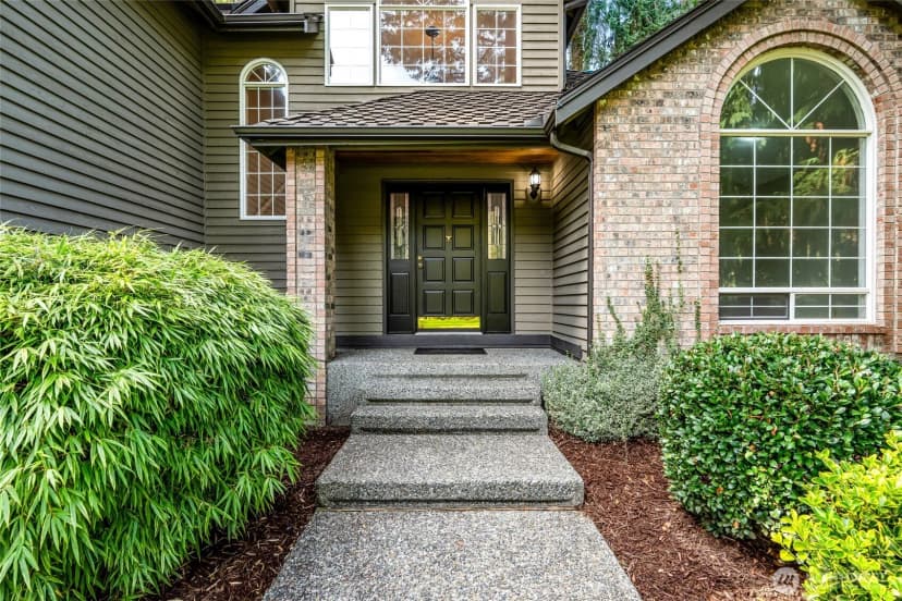 Property photo for 14227 192nd Avenue Ne, Woodinville photo 3