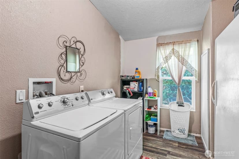 Property photo for 800 N 10th Avenue, Kelso photo 21