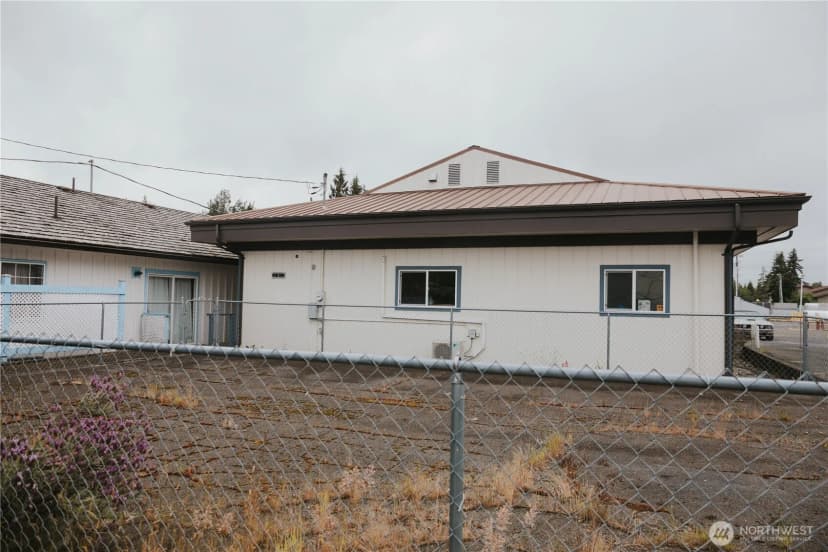 Property photo for 451 Fifth Avenue, Forks photo 29