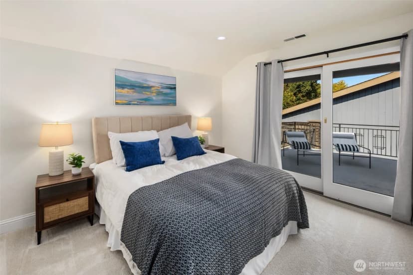 Property photo for 3205 25th Avenue W, Seattle photo 16