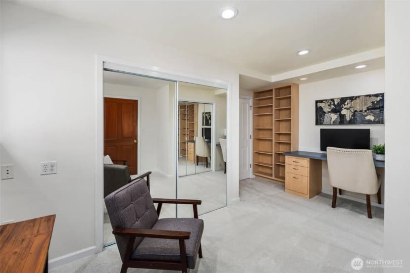 Property photo for 3205 25th Avenue W, Seattle photo 15