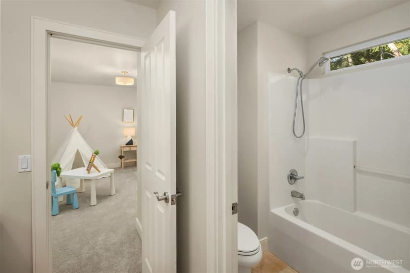 Property photo for 14208 Se 90th Street, Newcastle photo 35