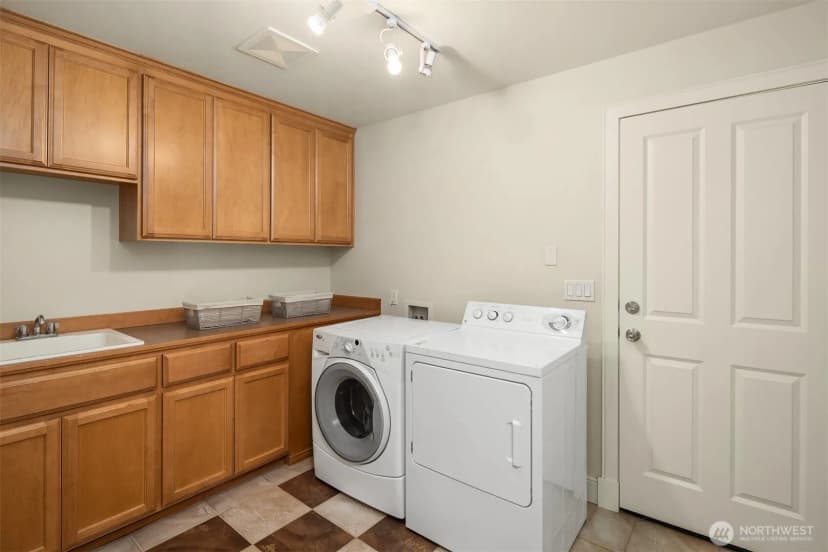 Property photo for 14208 Se 90th Street, Newcastle photo 20