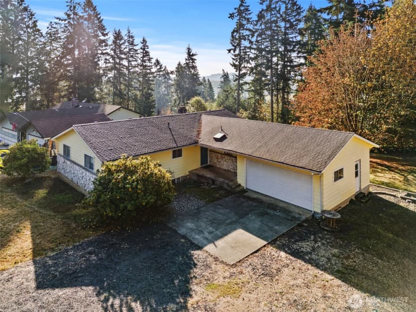 Property photo for 177 Whitney Boulevard, Chehalis photo 2