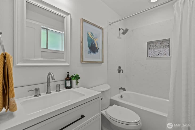 Property photo for 11822 56th Place S, Seattle photo 20