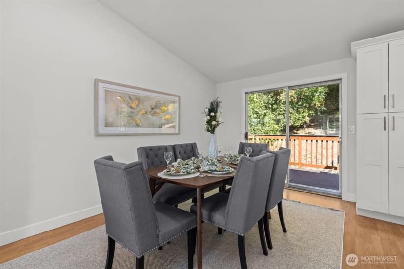 Property photo for 11822 56th Place S, Seattle photo 16
