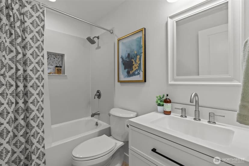 Property photo for 11822 56th Place S, Seattle photo 25