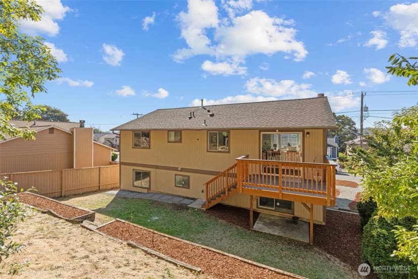 Property photo for 11822 56th Place S, Seattle photo 38