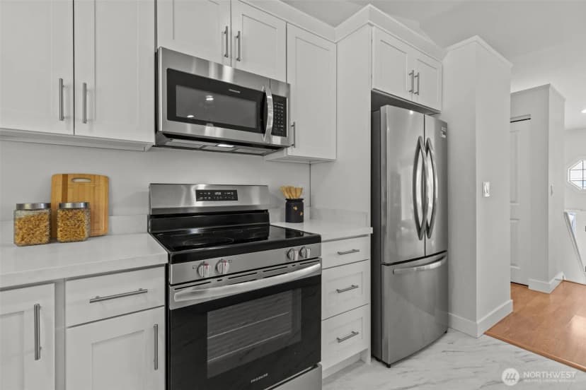 Property photo for 11822 56th Place S, Seattle photo 13