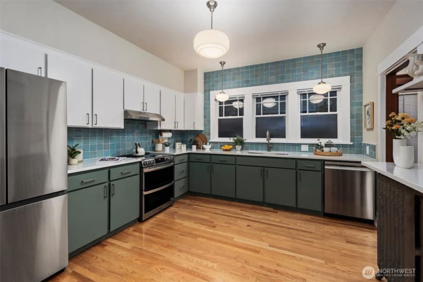 Property photo for 2513 11th Avenue W, Seattle photo 13