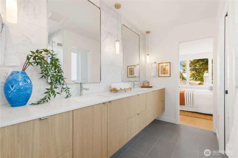 Property photo for 5948 39th Avenue Sw #b, Seattle photo 17