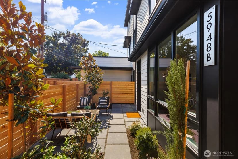 Property photo for 5948 39th Avenue Sw #b, Seattle photo 24