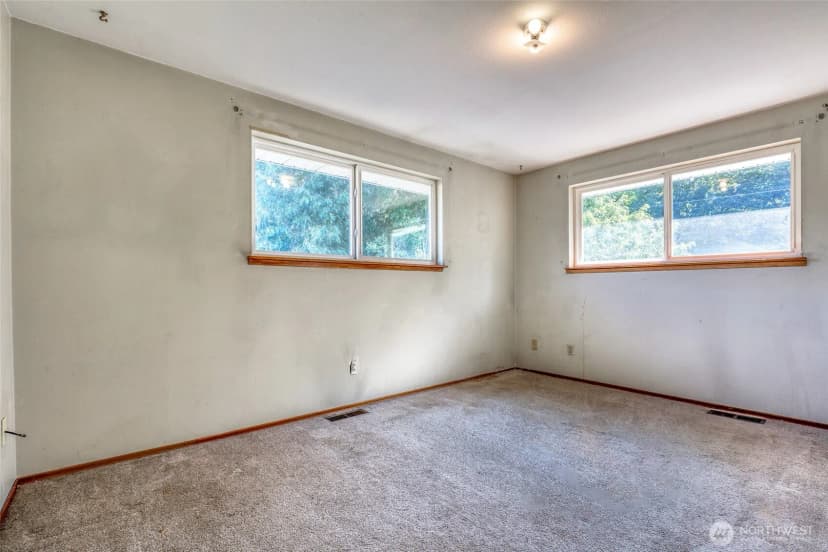 Property photo for 4504 S 124th Street, Seattle photo 12