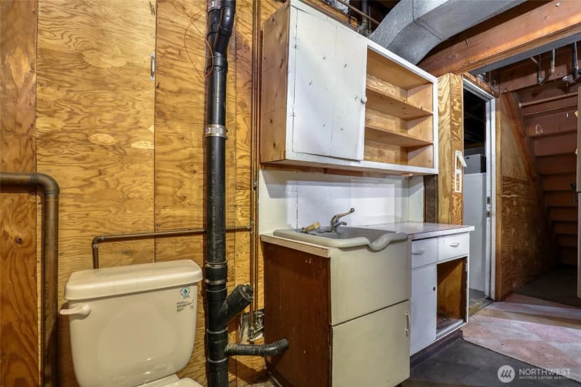 Property photo for 4504 S 124th Street, Seattle photo 16
