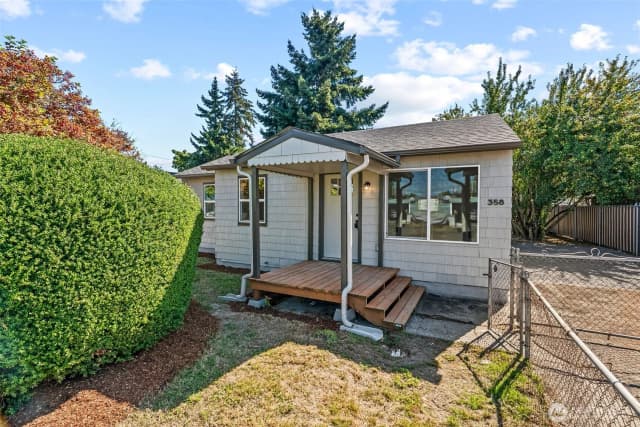Property photo for 358 Cypress Street, Longview