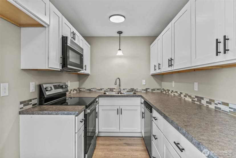 Property photo for 358 Cypress Street, Longview photo 5