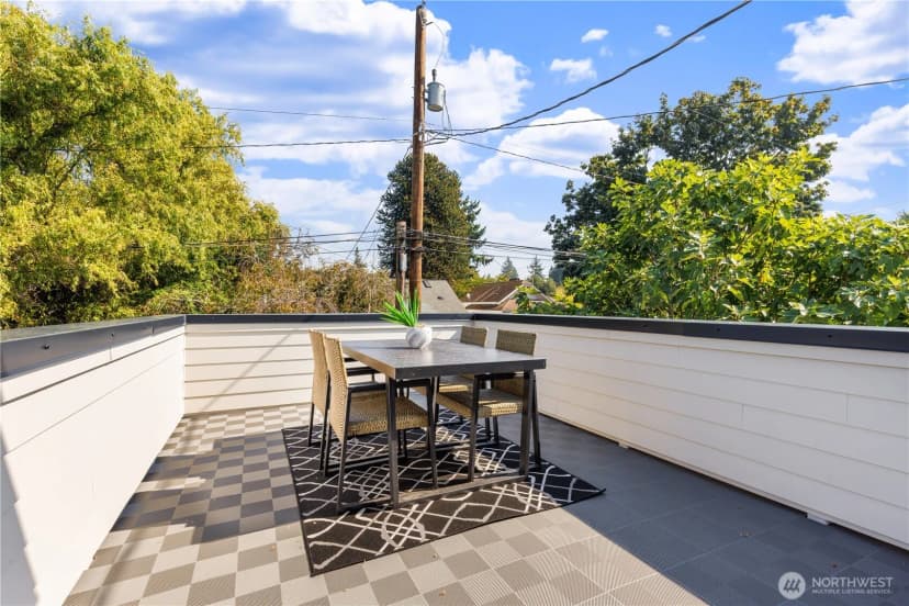 Property photo for 5948 39th Avenue Sw, Seattle photo 16