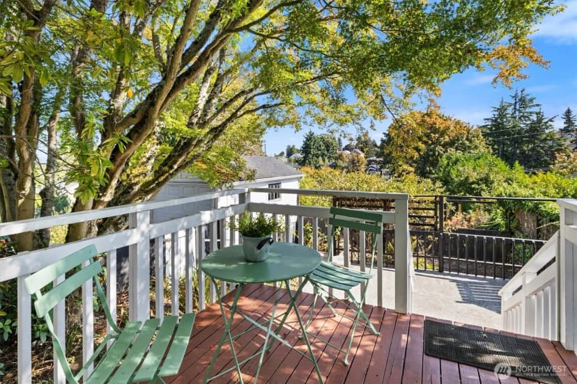 Property photo for 2510 4th Avenue W, Seattle photo 23