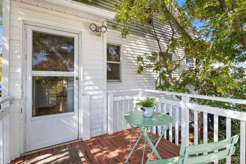 Property photo for 2510 4th Avenue W, Seattle photo 24
