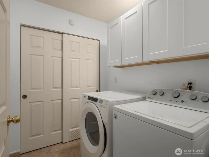 Property photo for 22715 4th Avenue W #102, Bothell photo 19