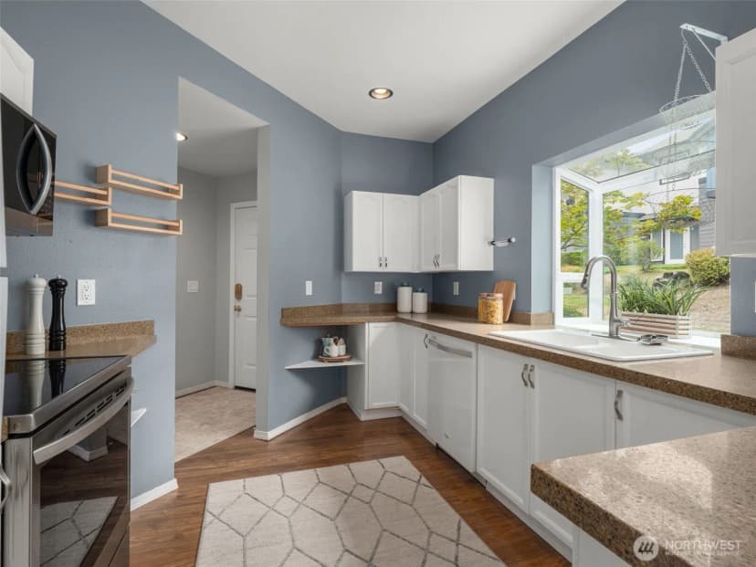Property photo for 22715 4th Avenue W #102, Bothell photo 10