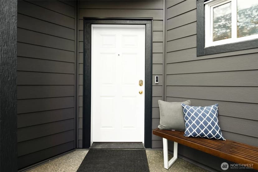 Property photo for 22715 4th Avenue W #102, Bothell photo 4