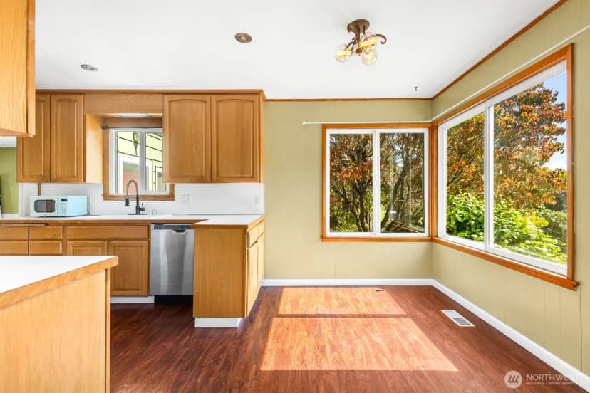 Property photo for 4817 N 7th Street, Tacoma photo 12
